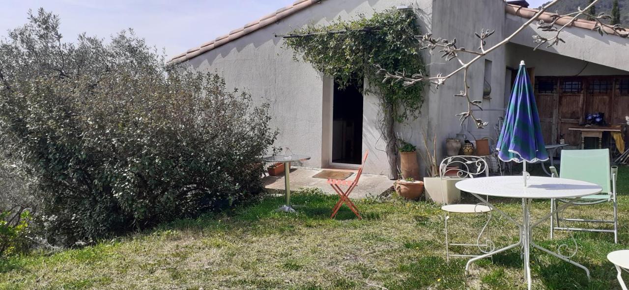 Maison De Campagne L'Etang Сейан Екстериор снимка
